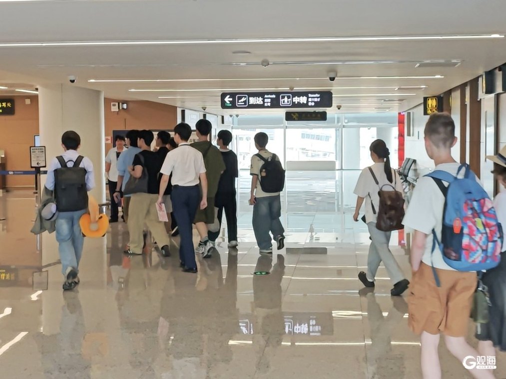 国内首家!青岛机场开通“集群式”跨航司跨境通程中转业务